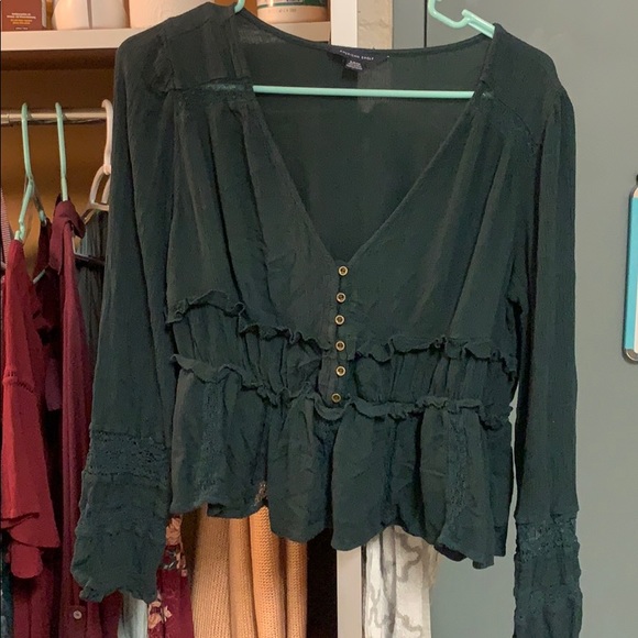 American Eagle Blouse/ nice top - Picture 3 of 4